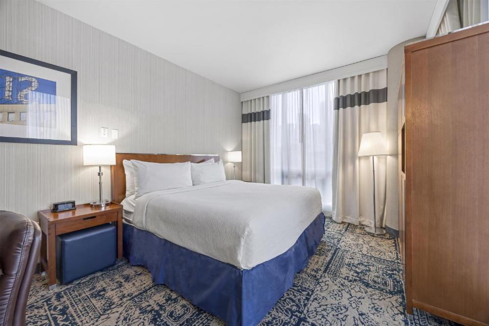 Vista LIC Hotel, Premier Collection by Best Western
